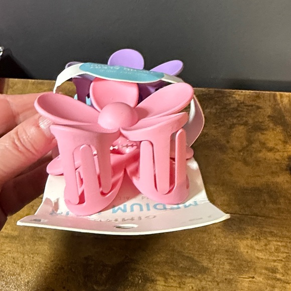 Hair Clips. 2 sets. - Picture 4 of 5